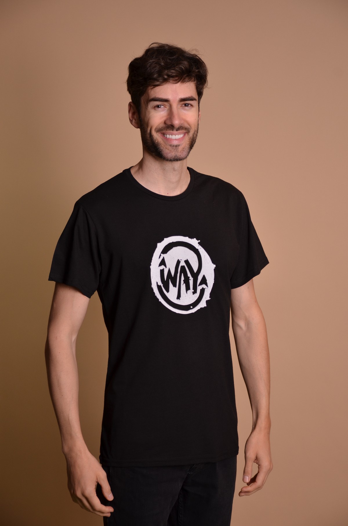 2100-557 Black Мъжка тениска