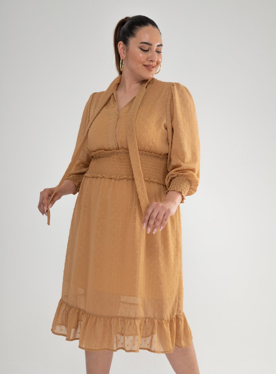 111807 Beige Дамска рокля в макси размери