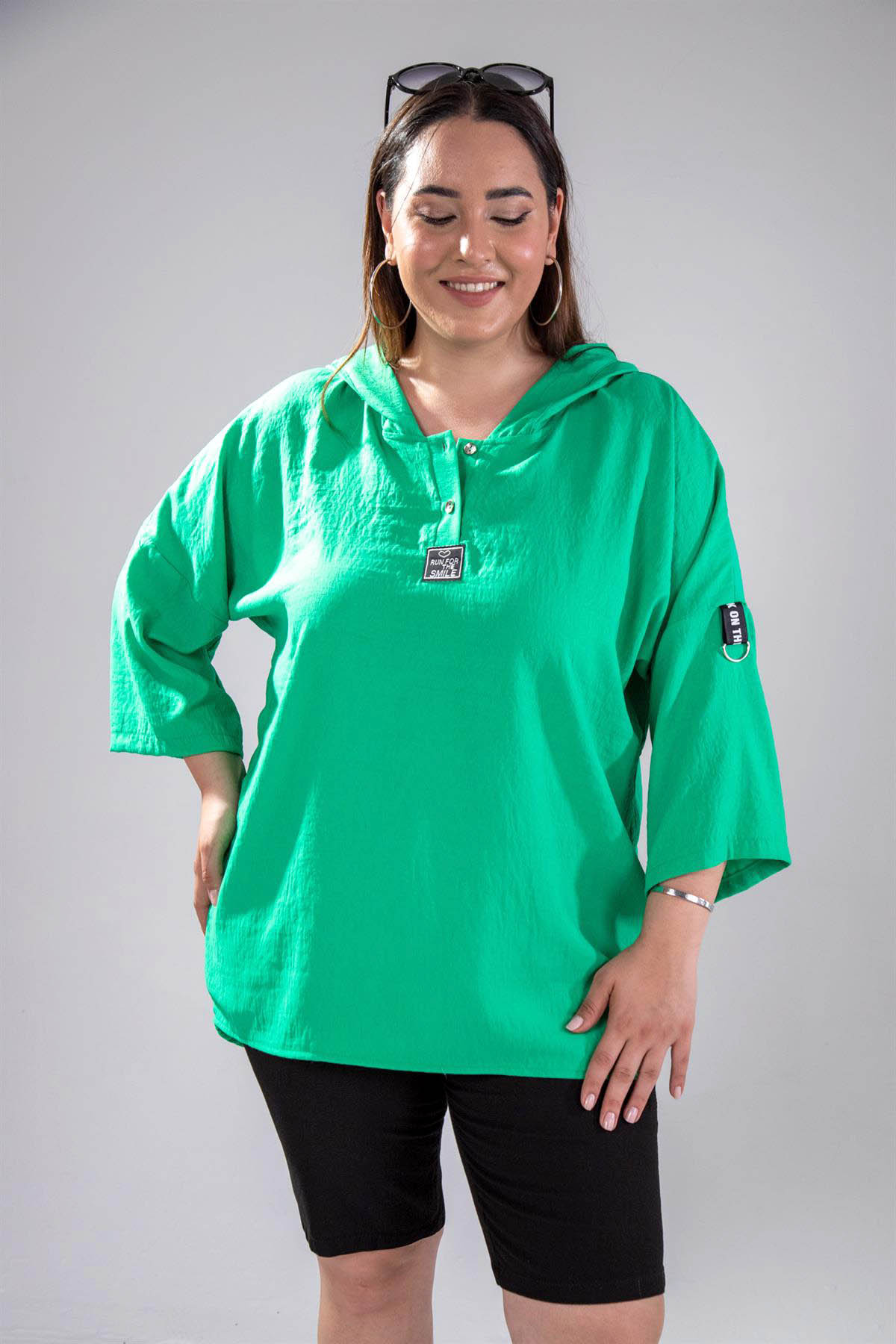 122008 Green Дамско горнище в макси размери