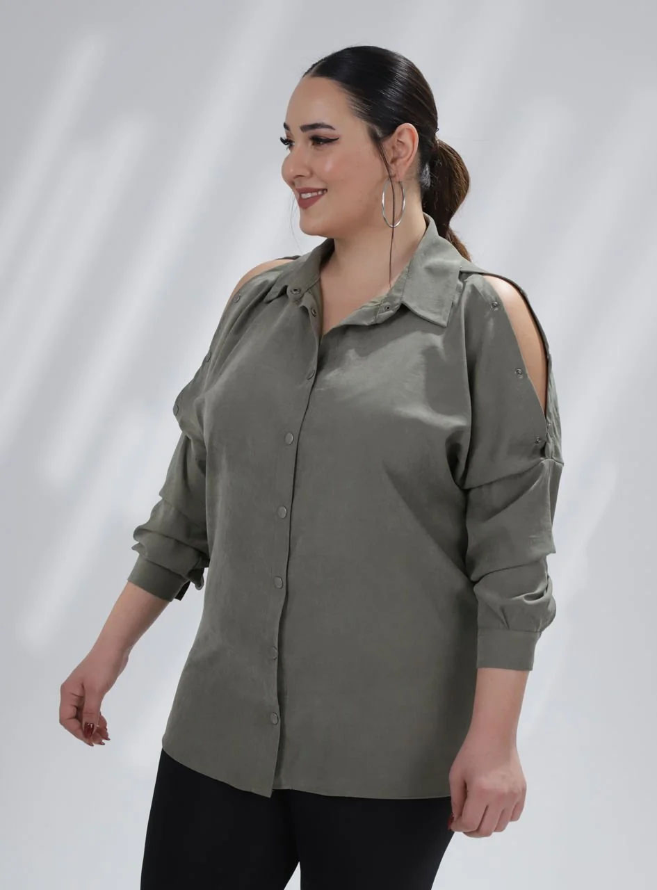 333071 Khaki Дамска риза в макси размери