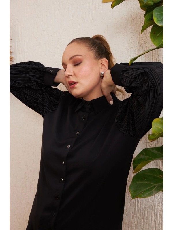 6038 Black Дамска риза в макси размери