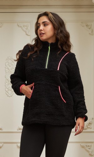 6239 Black Дамски суичър в макси размери