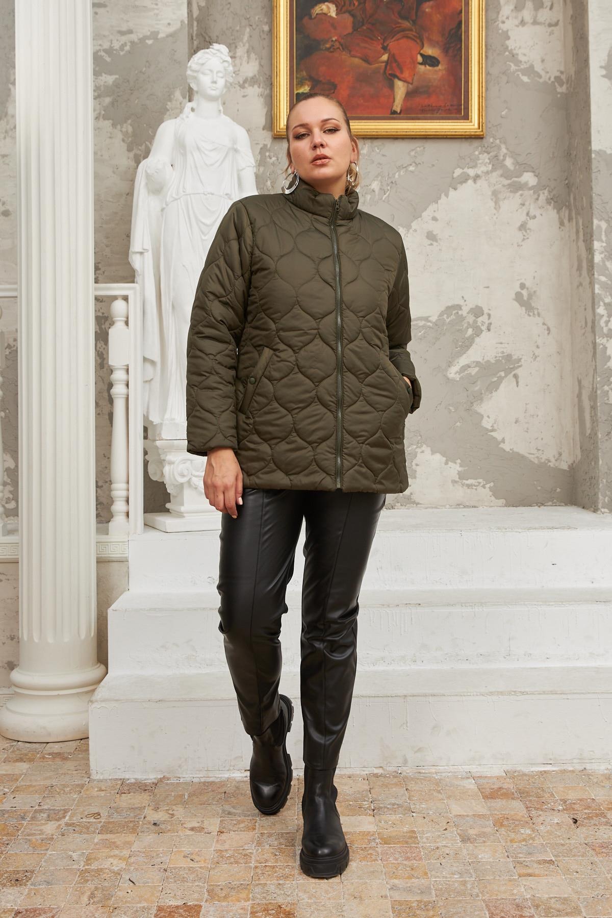 9786 Khaki Дамско яке в макси размери