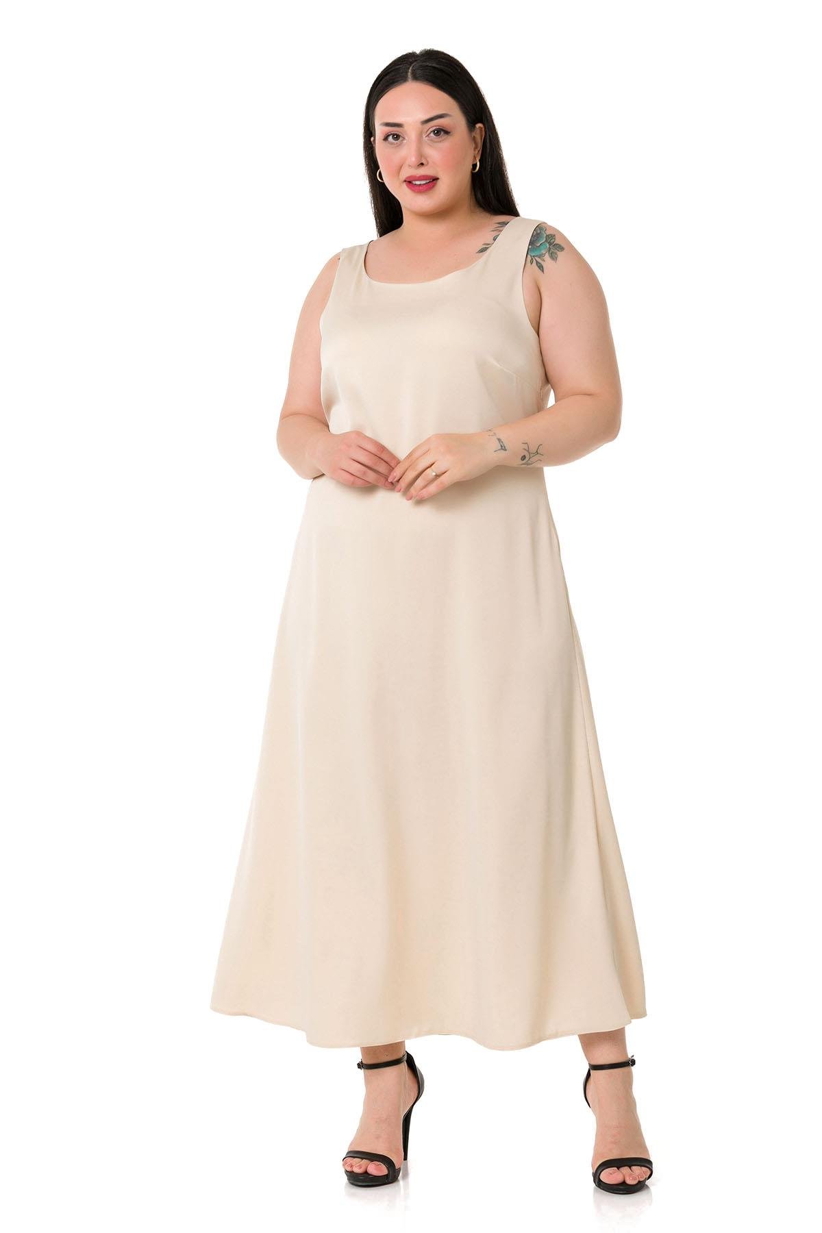 W-6289 Beige Дамска рокля в макси размери W-6289 Beige Дамска рокля в макси размери