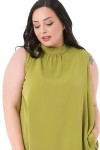 W-7404 Pistachio Дамска блуза в макси размери